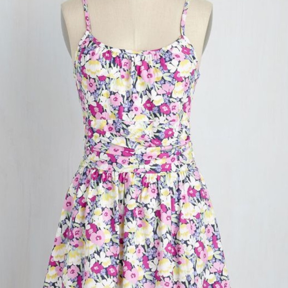 Greenhouse and home NWT Modcloth L